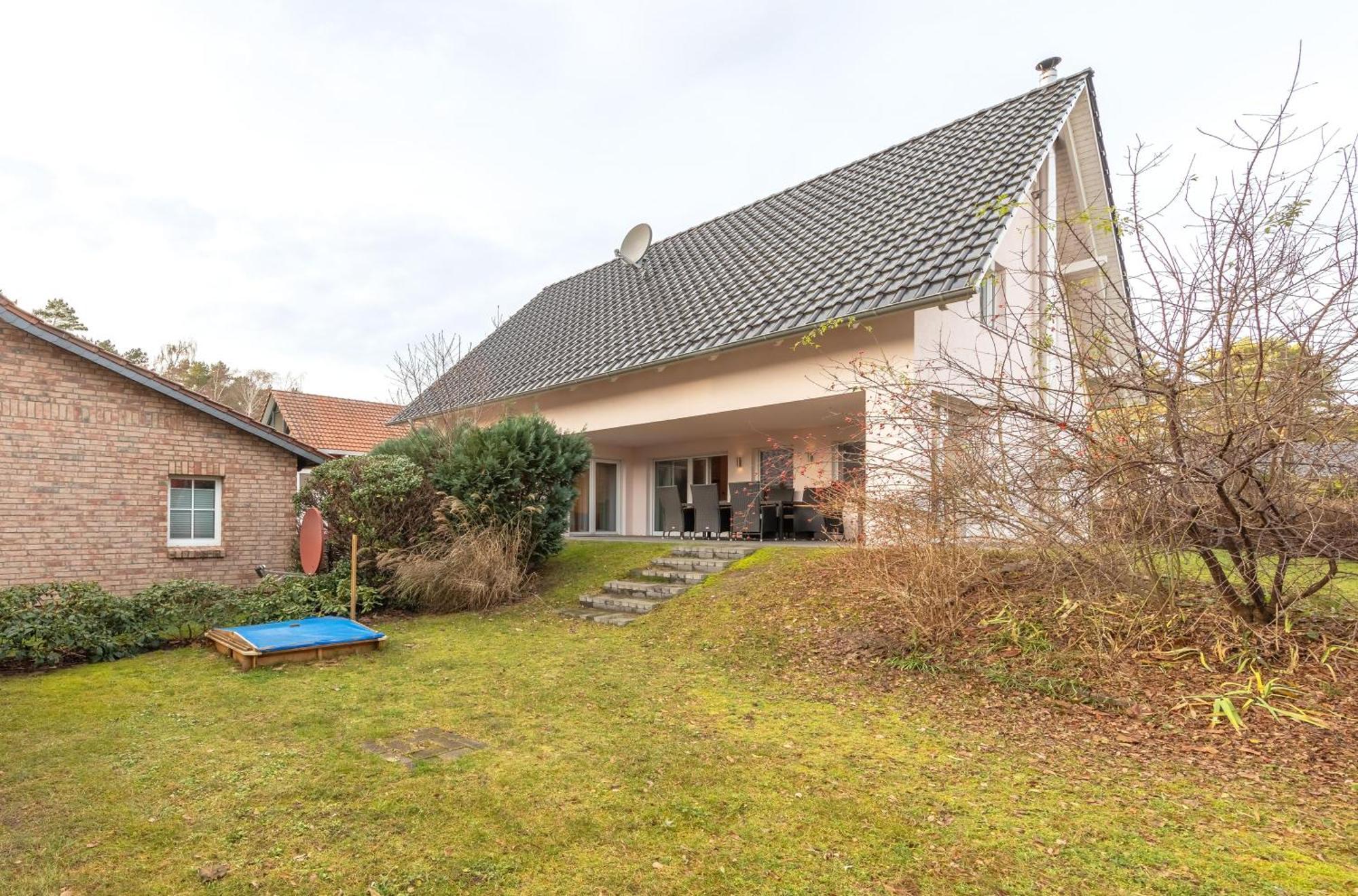 Ferienhaus Daniela Mit Terrasse Und Garten Silz  Exterior photo